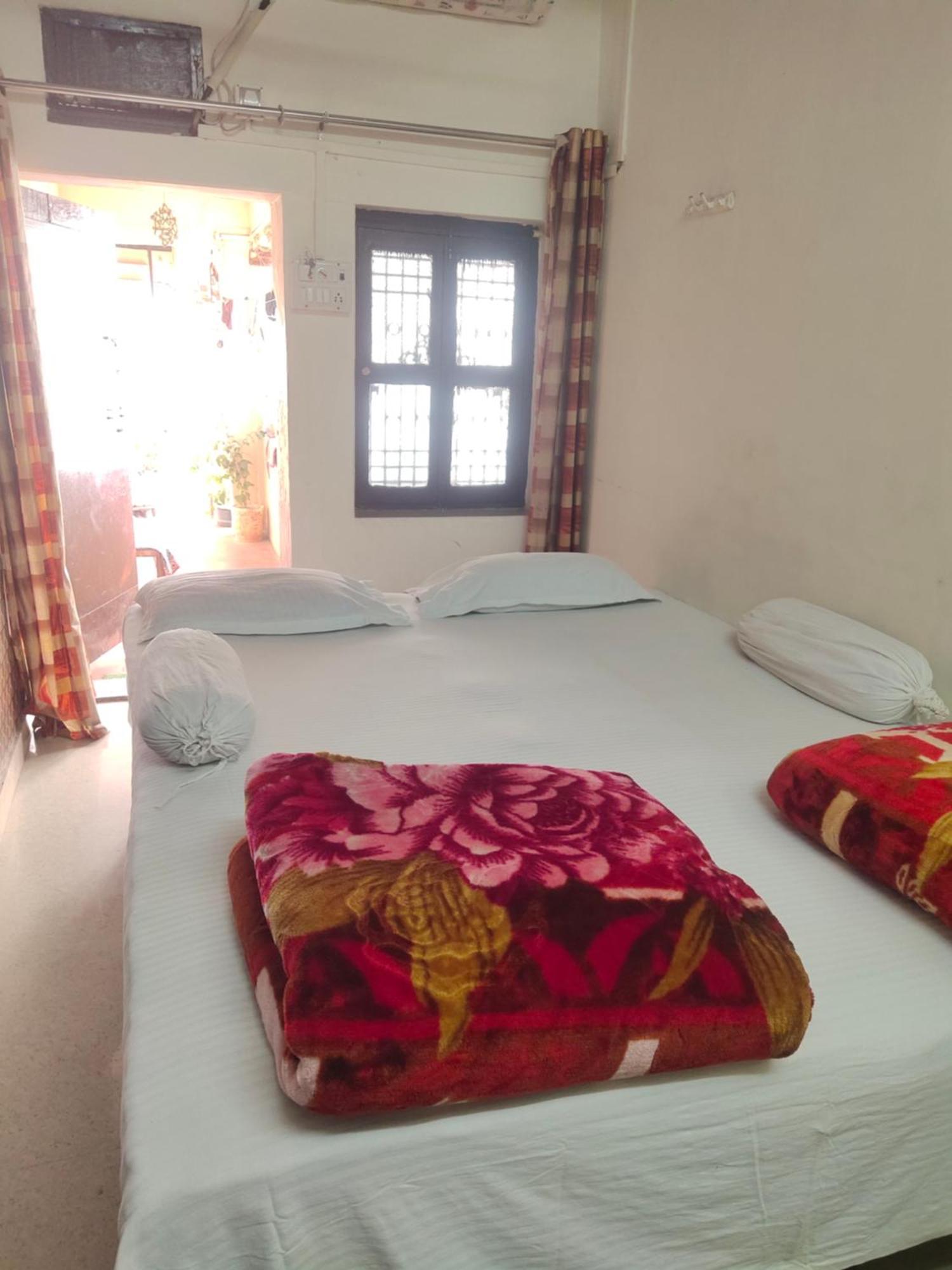 Sunrise Lodge Varanasi Phòng bức ảnh